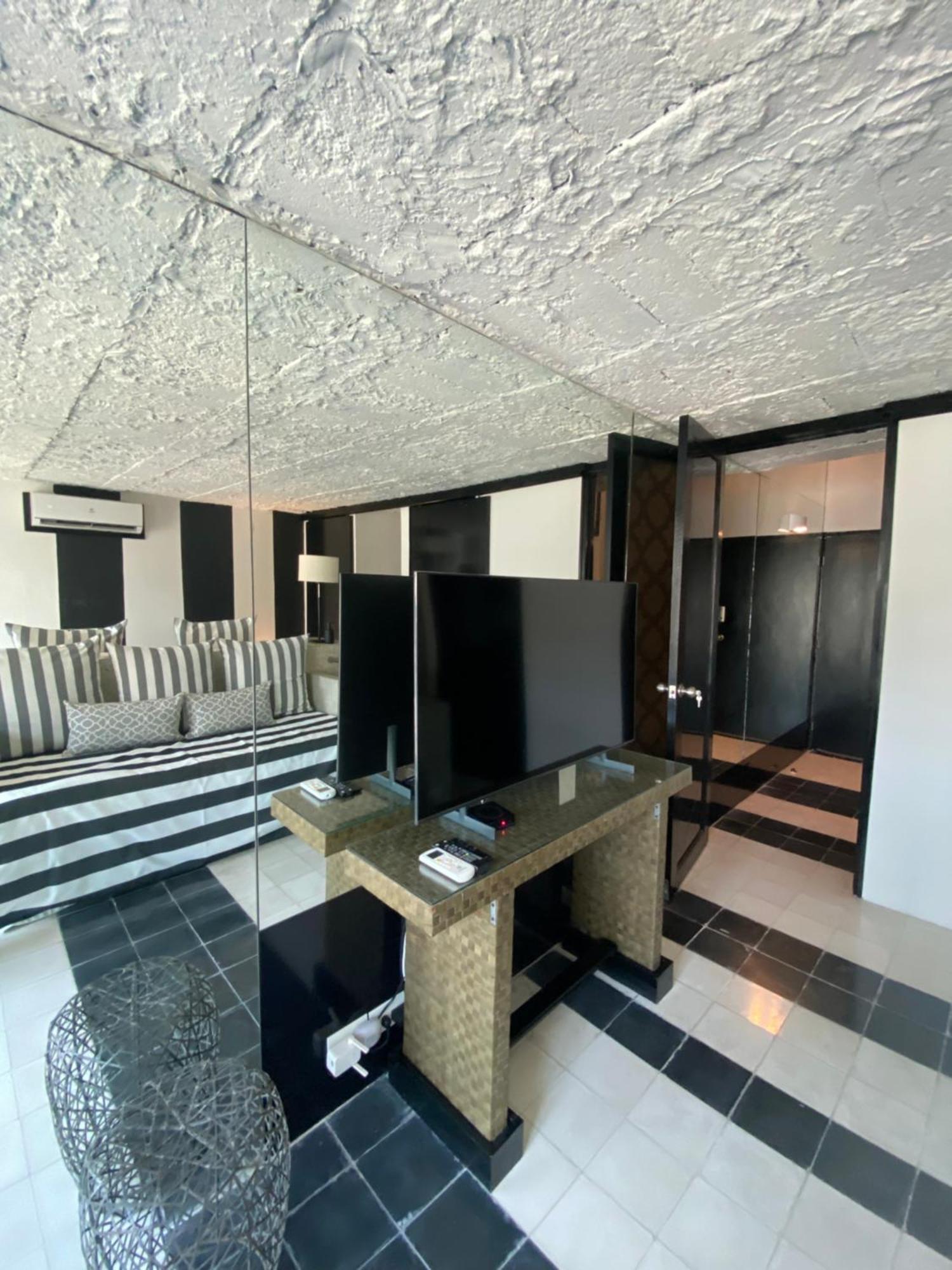 Apartamento Duplex Vista Al Mar Y Murallas Nuevo En La Ciudad Amurallada Cartagena Exterior foto