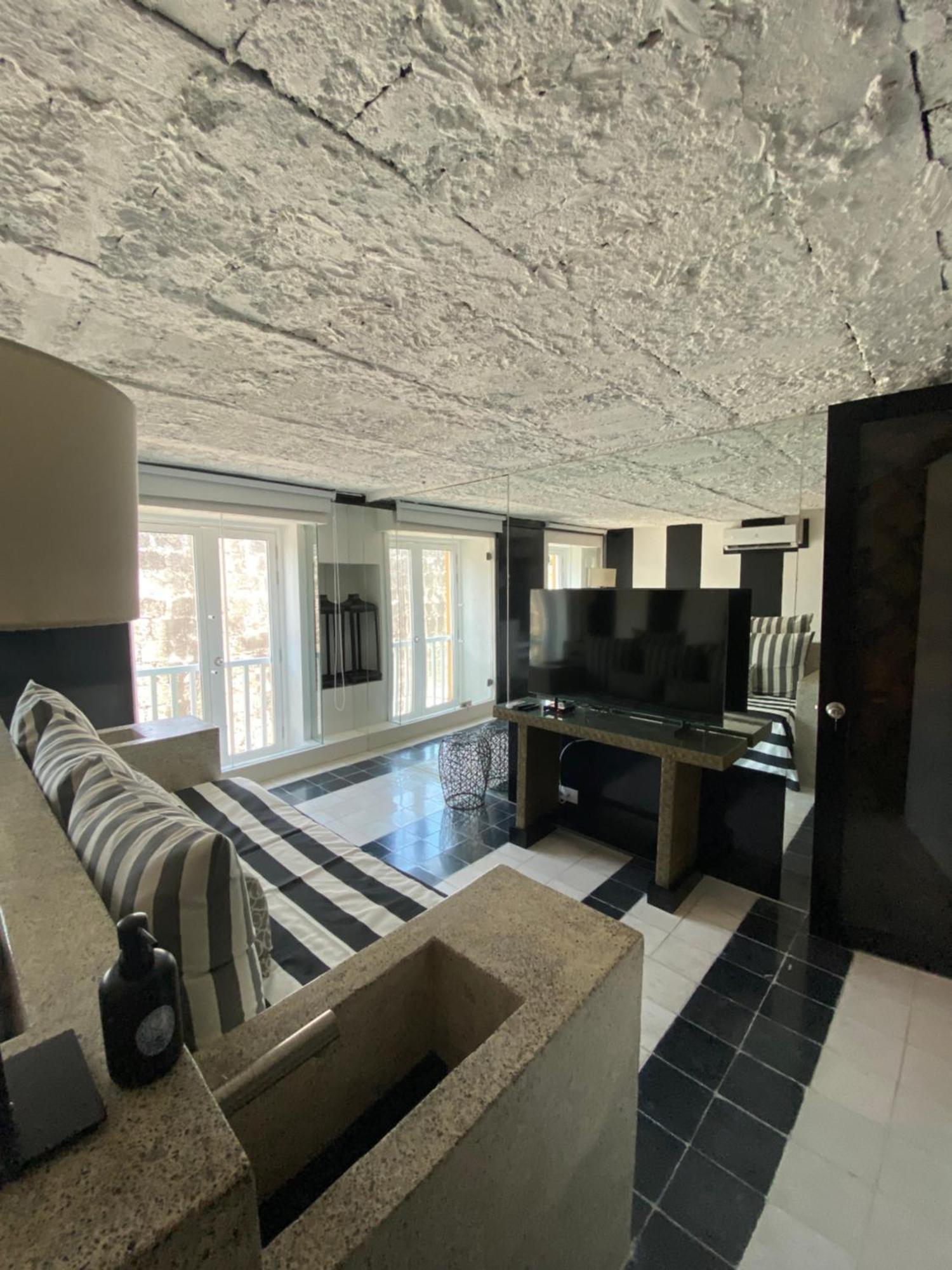 Apartamento Duplex Vista Al Mar Y Murallas Nuevo En La Ciudad Amurallada Cartagena Exterior foto