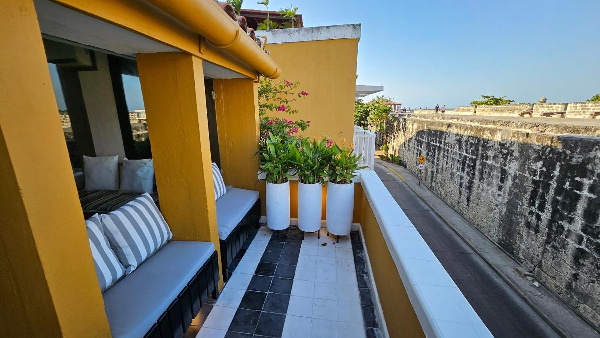 Apartamento Duplex Vista Al Mar Y Murallas Nuevo En La Ciudad Amurallada Cartagena Exterior foto