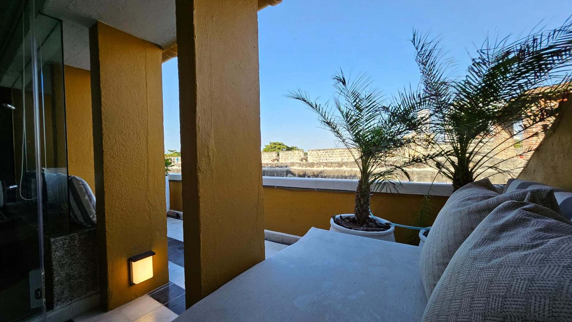 Apartamento Duplex Vista Al Mar Y Murallas Nuevo En La Ciudad Amurallada Cartagena Exterior foto