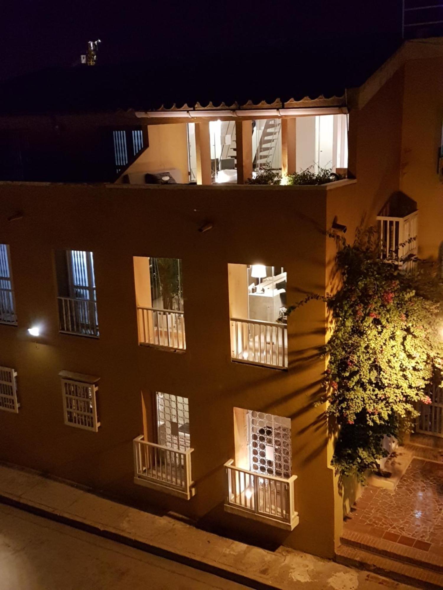 Apartamento Duplex Vista Al Mar Y Murallas Nuevo En La Ciudad Amurallada Cartagena Exterior foto
