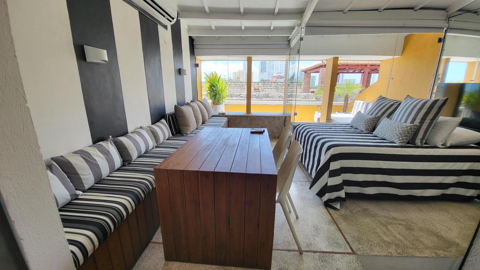 Apartamento Duplex Vista Al Mar Y Murallas Nuevo En La Ciudad Amurallada Cartagena Exterior foto